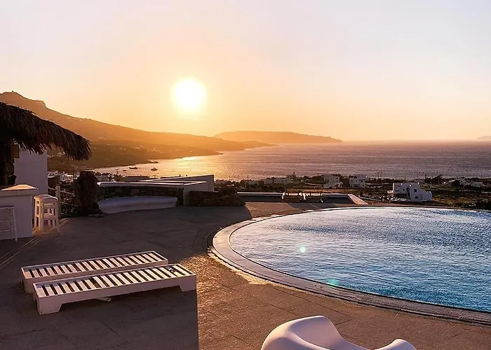 Villa Alegria Estate - 14 Bedrooms Option