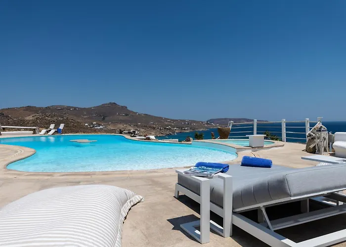 Villa Alegria Estate - 14 Bedrooms Option