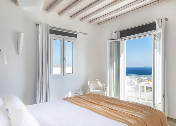 Villa Alegria Estate - 14 Bedrooms Option