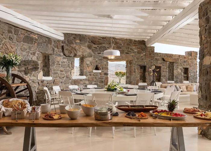 Villa Alegria Estate - 14 Bedrooms Option